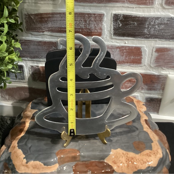 Unique Coffee Cup designed Metal Trivet Wall Hanger Decor Piece - Functional - Picture 6 of 7